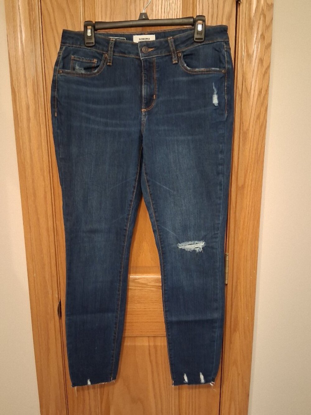 Sonoma Jeans 12R Skinny Distressed NWOT